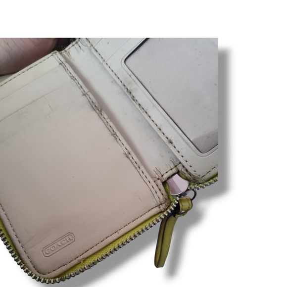 Coach Wallet/ Wristlet in Yellow 💛 - Picture 8 of 14
